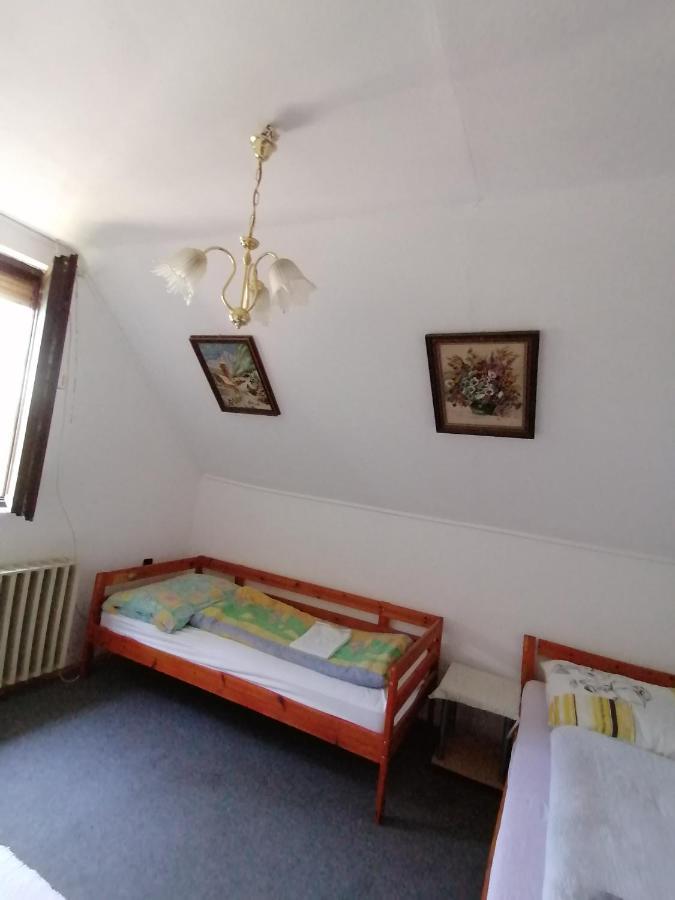 Malomtavi Vendeghaz Apartment Таполца Екстериор снимка